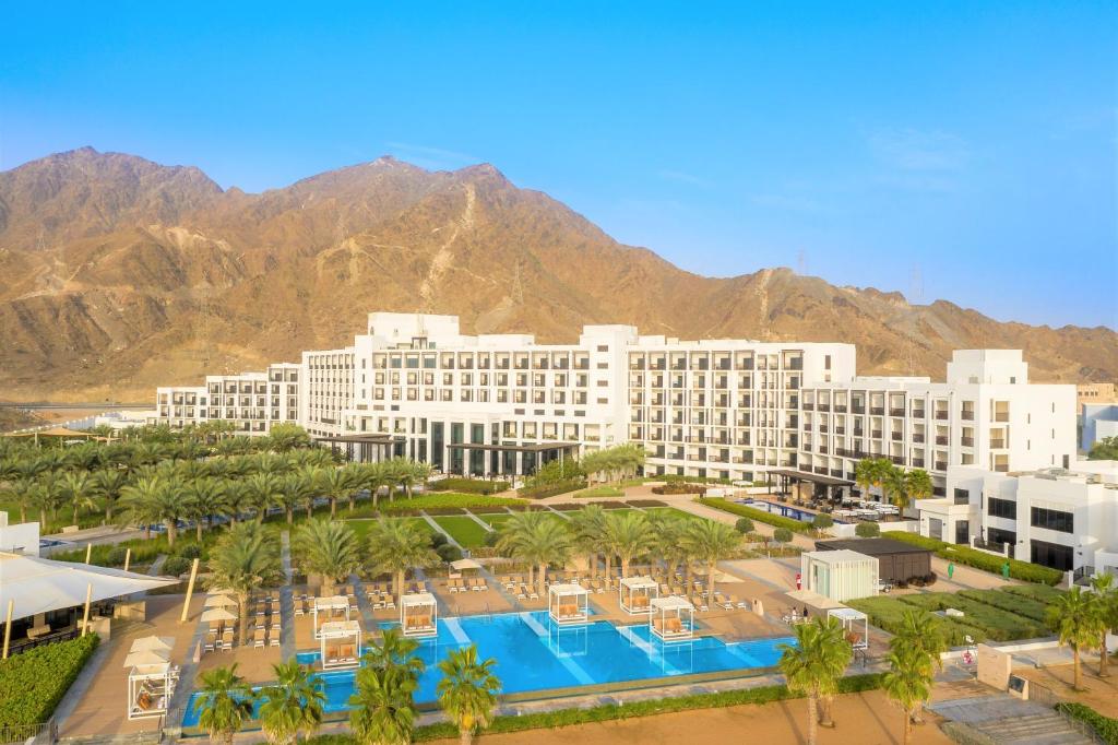 Intercontinental Fujairah Resort